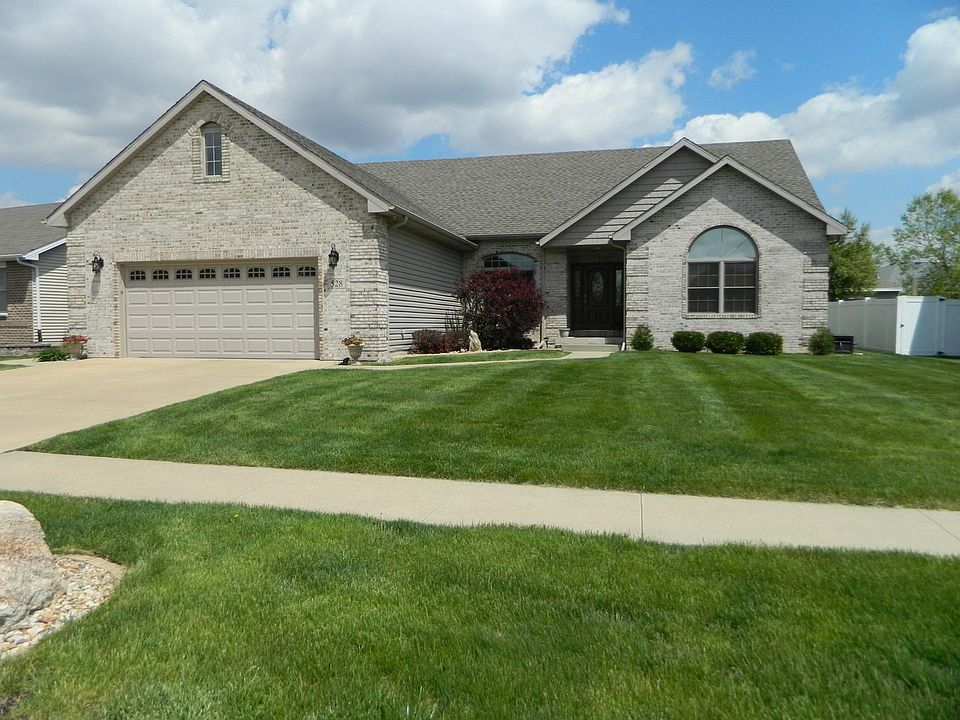 1st image of 528 Highpoint Cir N