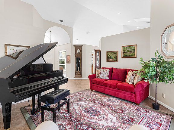 5th image of 13747 Staimford Drive