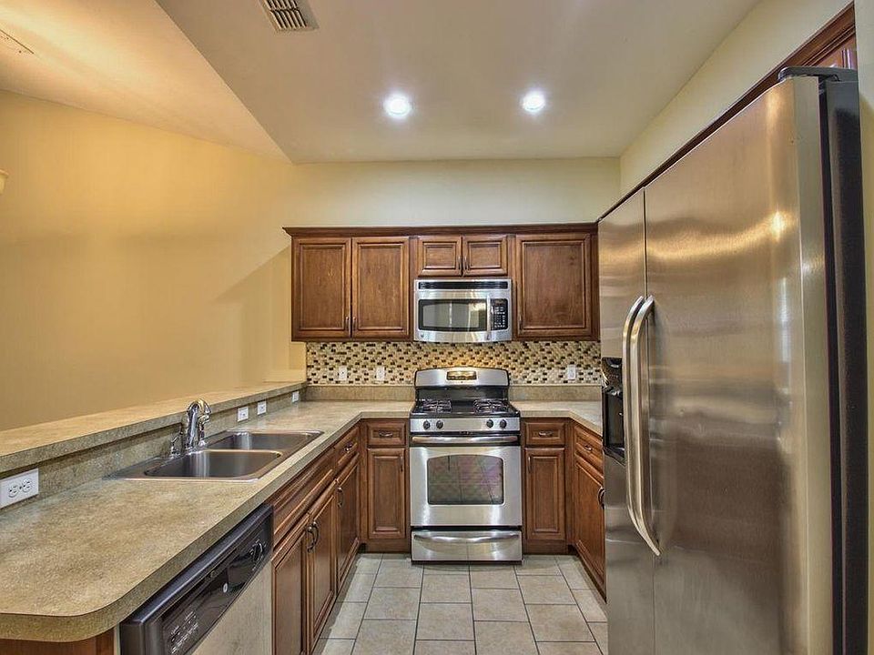 1st image of 1027 Chase Creek Cir