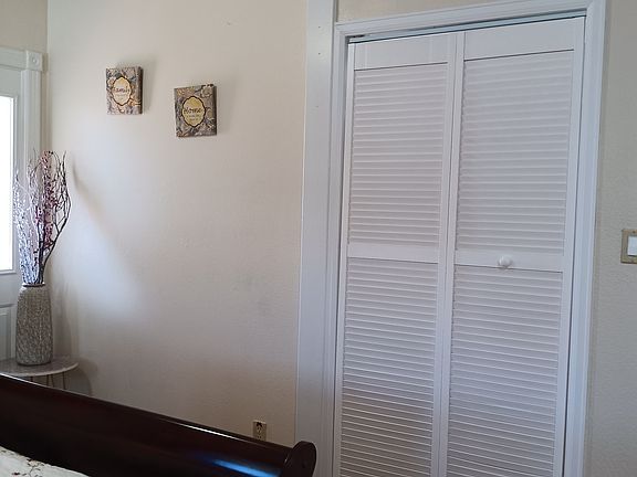 3rd image of 311 E Frost Ave