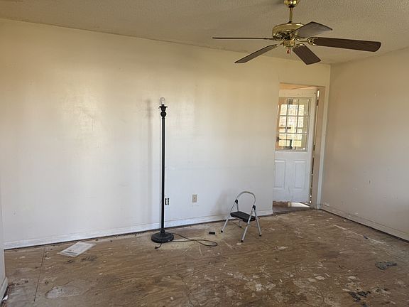 3rd image of 791 Delmont Church Rd