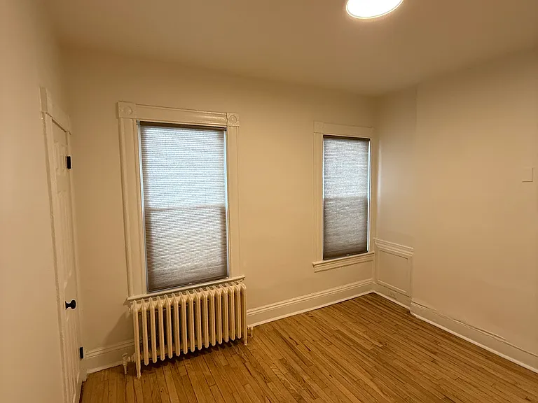 1572 Park St #1 — Photo 6