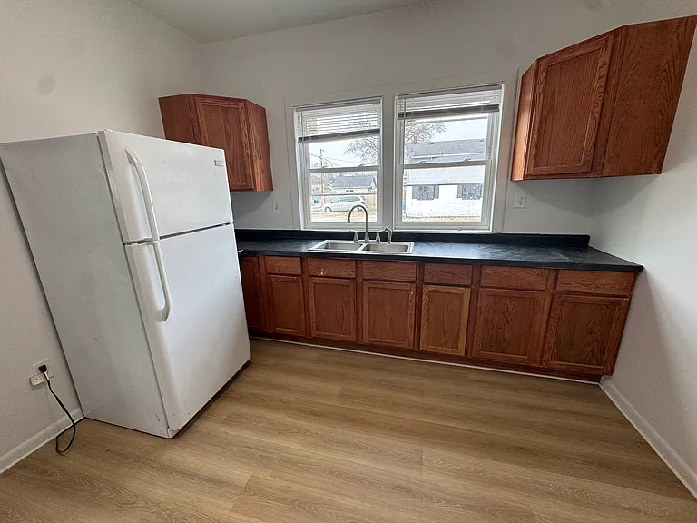 723 W Jefferson St #1 — Photo 3
