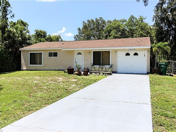 3rd image of 18440 Edgewater Dr