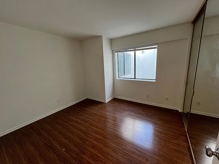 27 Outrigger St #2 — Photo 19