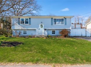 51 Zenith Dr, Cranston, RI 02920