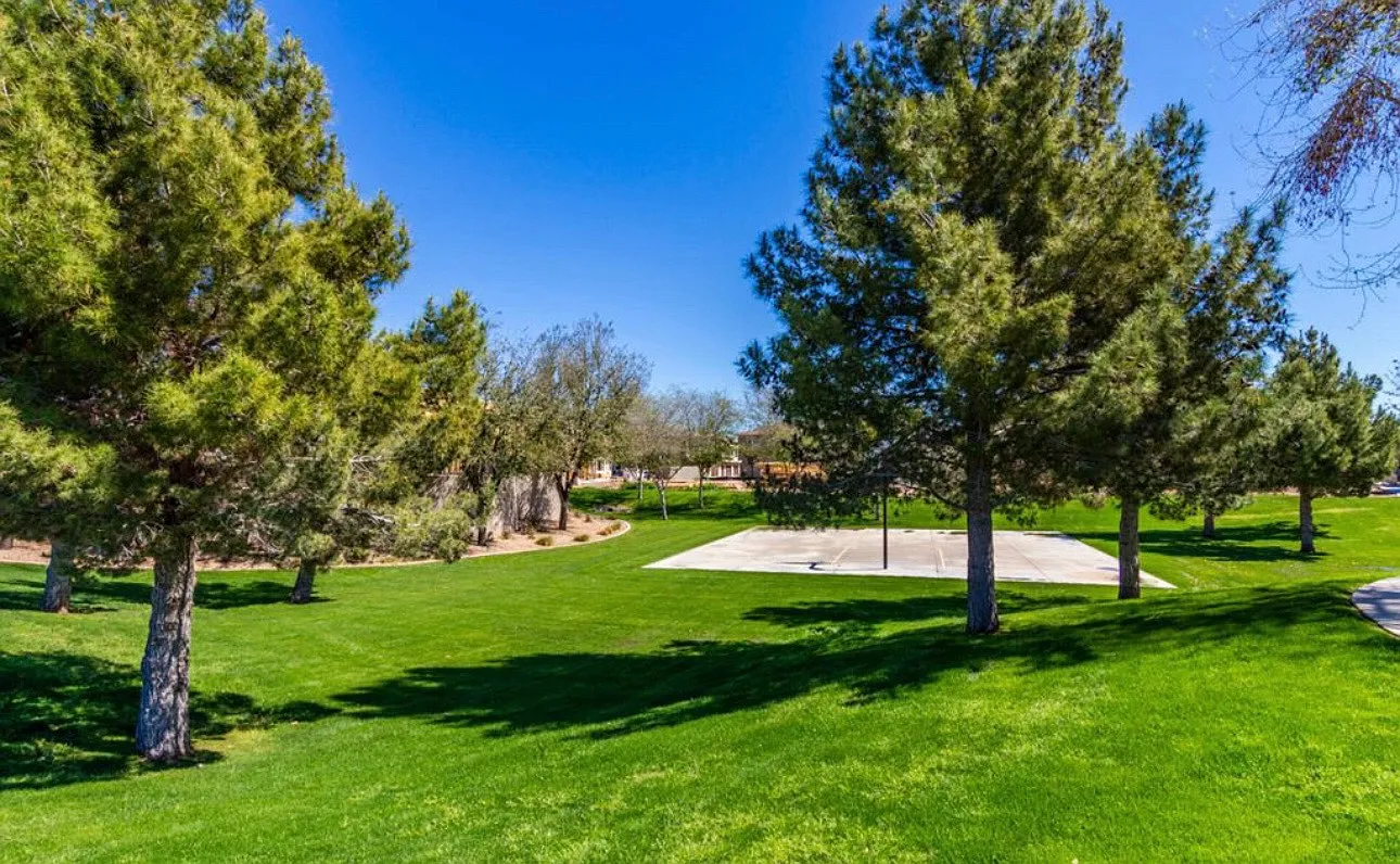 3 bed, 1500 sqft, $2,250 — Photo 3