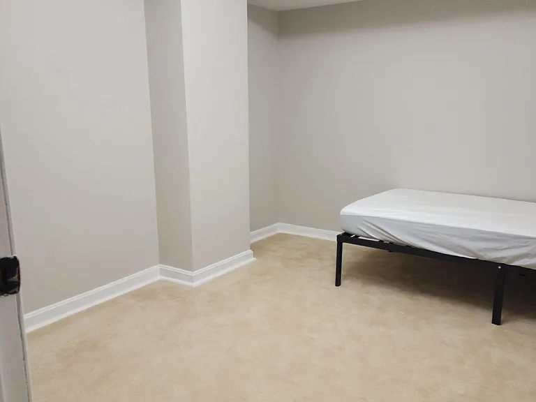 9016 Okeith Ct — Photo 6