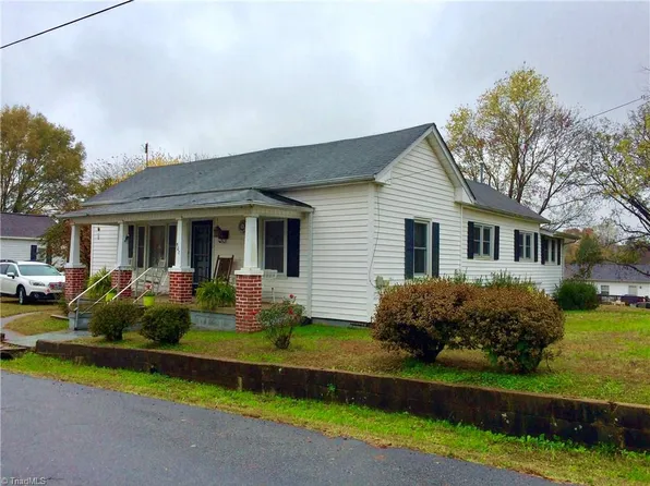 507 Washburn Ave, Eden, NC 27288