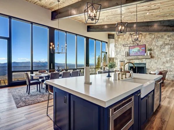 37 Happy Way, Angel Fire, NM 87710