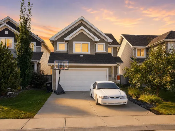 1332 72nd St SW, Edmonton, AB T6X 0H2