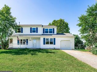 40 Westerly Dr, Sicklerville, NJ 08081