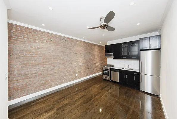 Rented by Francine Realty | media 29