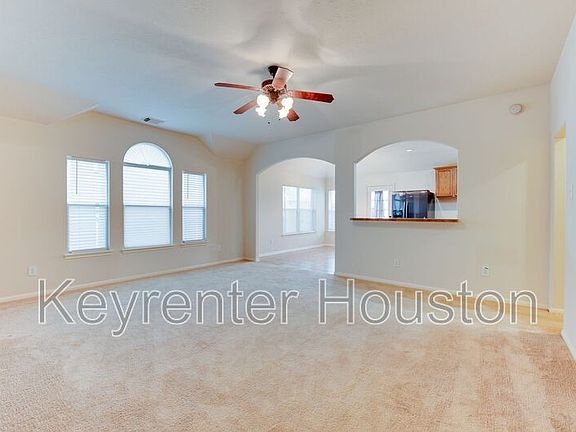 4th image of 16014 Hidden Crest Dr