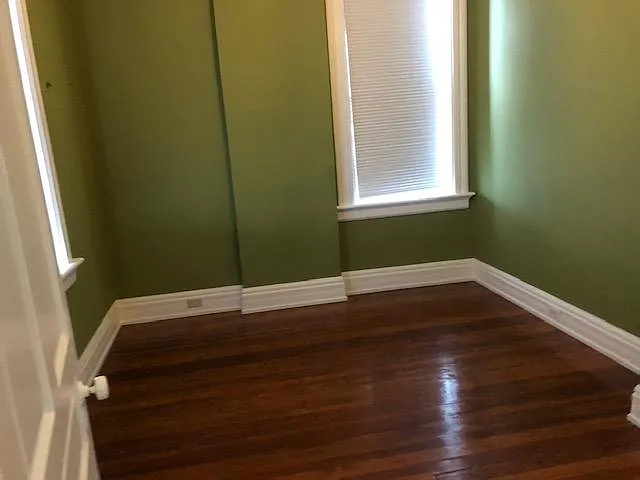 4404 Franklin Ave — Photo 16