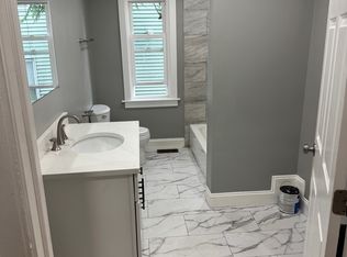 108 Illinois St #1, Worcester, MA 01603