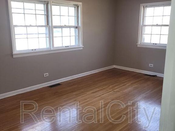 3rd image of 112 Wheatley Dr