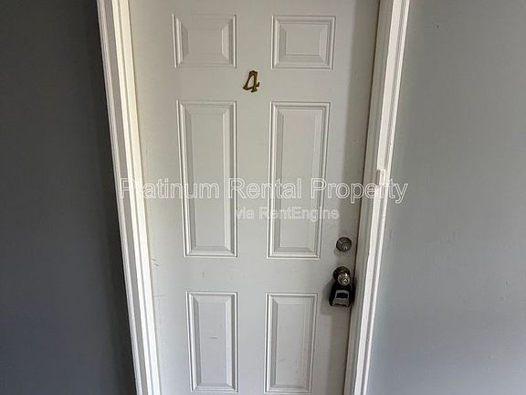 3rd image of 1492 Waverly Way #B-4