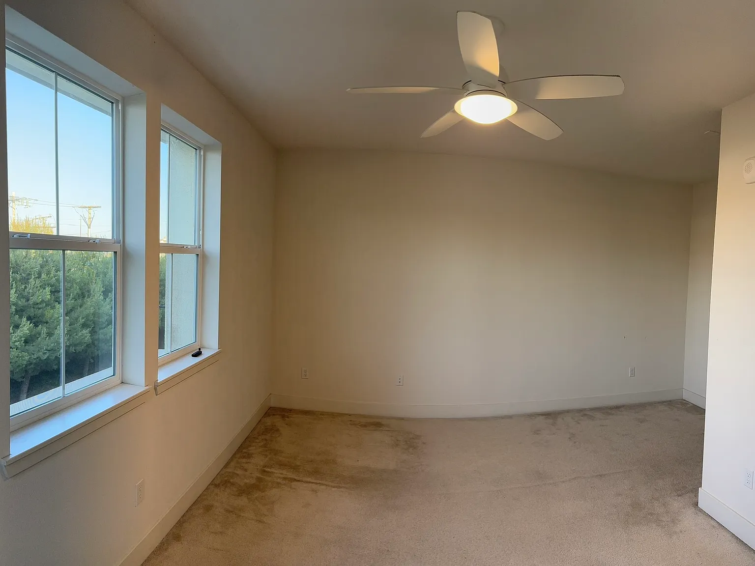 752 Amalfi Loop — Photo 2