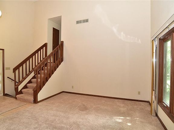 4th image of 5718 Woodthrush Dr