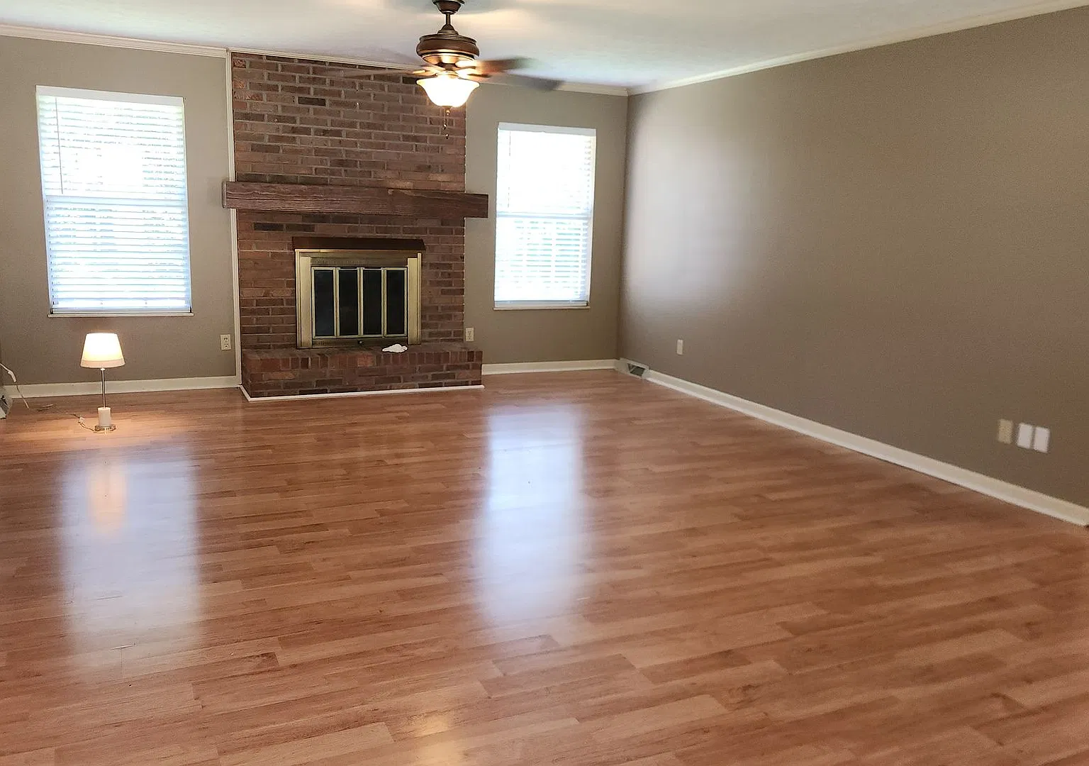 3 bed, 2.0 bath, 1441 sqft, $2,350 — Photo 3