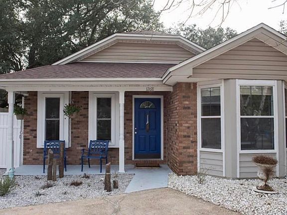 4th image of 1268 Sanibel Ln