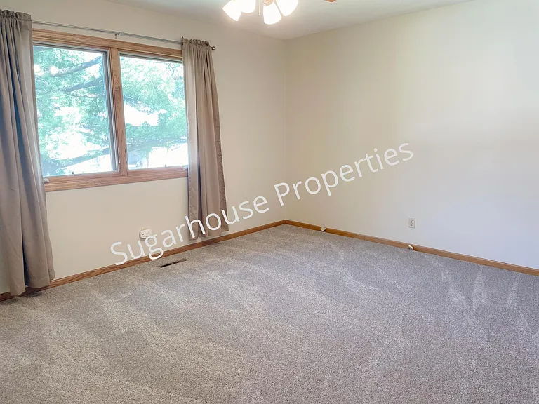 4720 Southhaven Cir — Photo 10