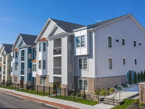 301 Main St, Bristol, CT