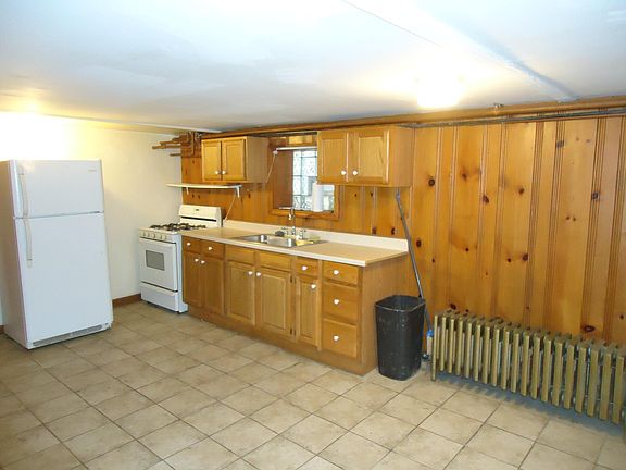 2nd image of 5906 N Artesian Ave #0