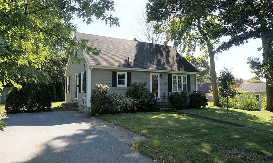 1st image of 9 Hilltop Ave