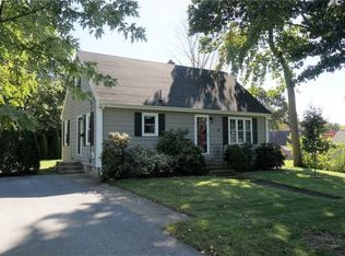9 Hilltop Ave, West Warwick, RI 02893
