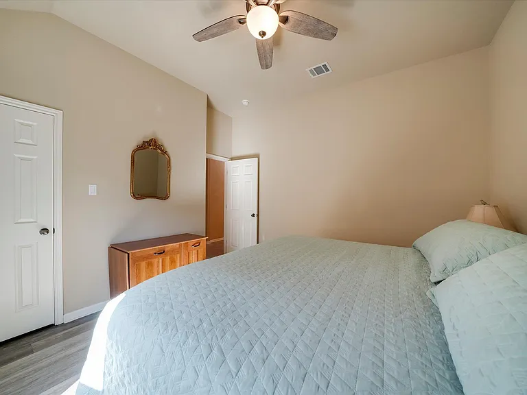 13717 Long Shadow Dr — Photo 25