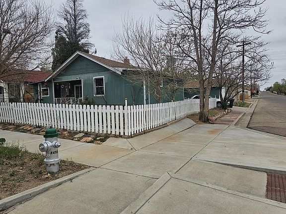 3rd image of 1639 E 11th St