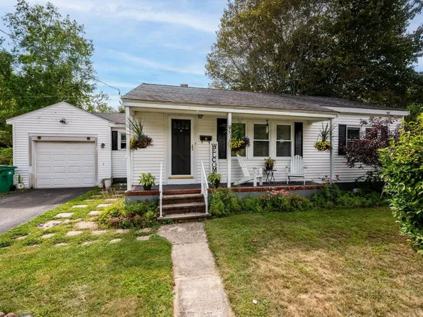 37 Adams Avenue, Rochester, NH 03867