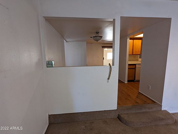 4th image of 931 E Hermosa Dr