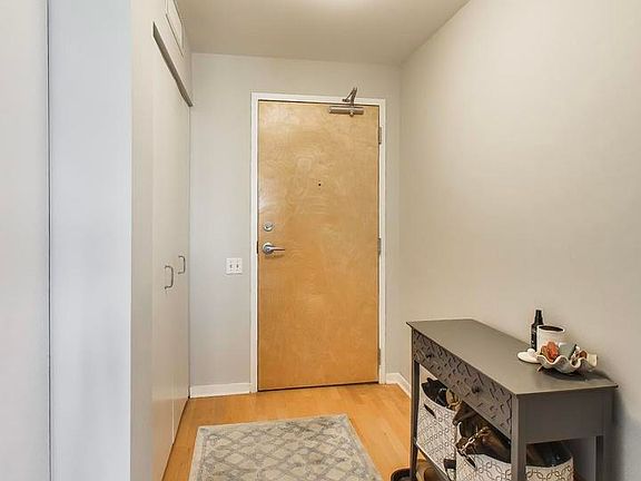 5th image of 659 W Randolph St #1711