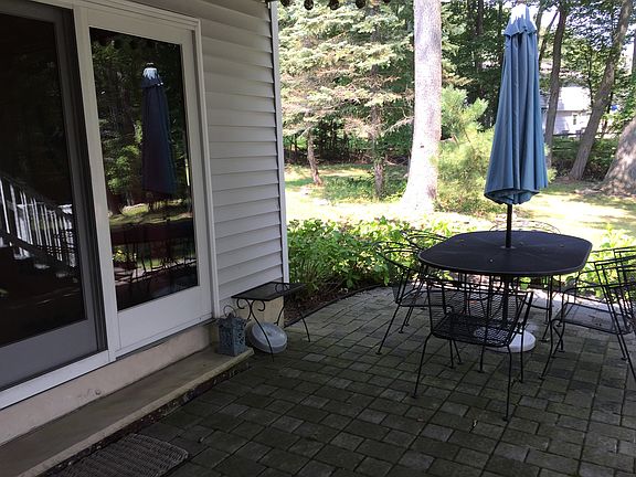 Ground level
patio 18x16