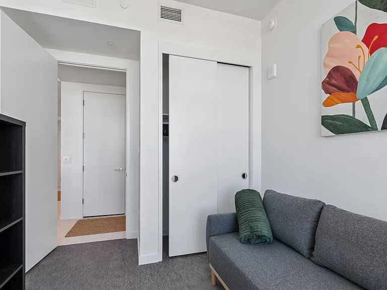 400 Central Ave #2102 — Photo 25