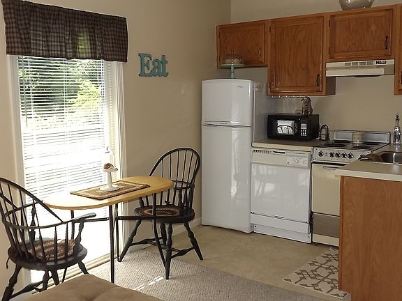 2nd image of 9183 S Pointe Retreat Dr #21