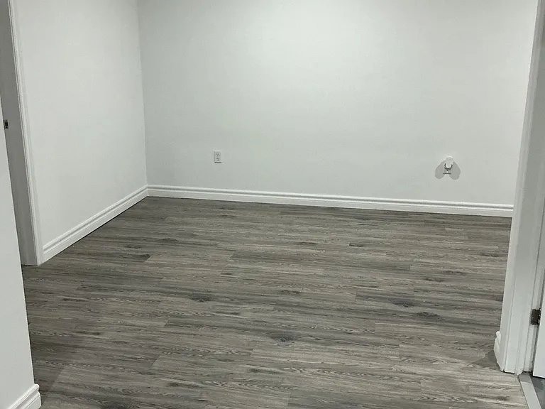 88 Casabel Dr #BASEMENT — Photo 20