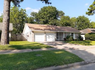 6806 Sandswept Ln, Houston, TX 77086