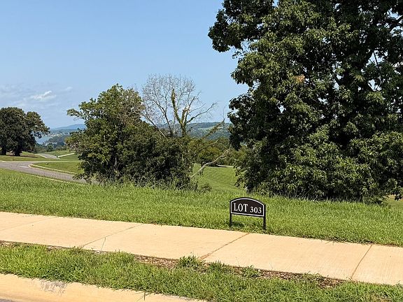 3rd image of 303 Waterview Way