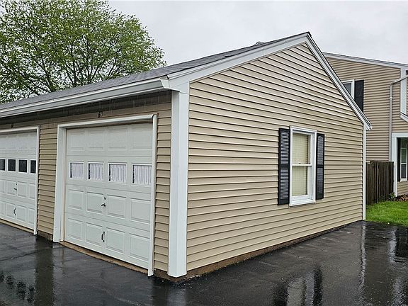 2nd image of 61 Springwood Dr