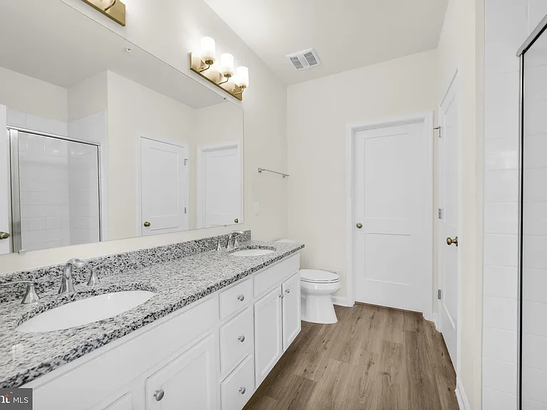 228 Park Ln — Photo 21