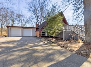7345 Green Valley Dr, Grand Blanc, MI 48439