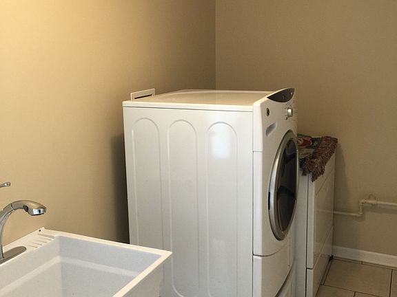 4th image of 8750 168th St