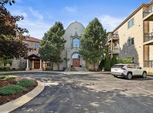 N51W34835 Wisconsin Ave UNIT 206, Okauchee, WI 53069