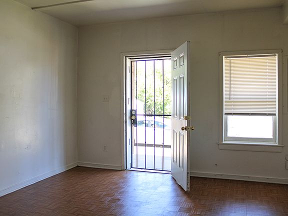 5th image of 722 Mount Airy St