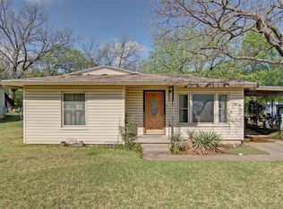 1224 S Brazos St, Weatherford, TX 76086