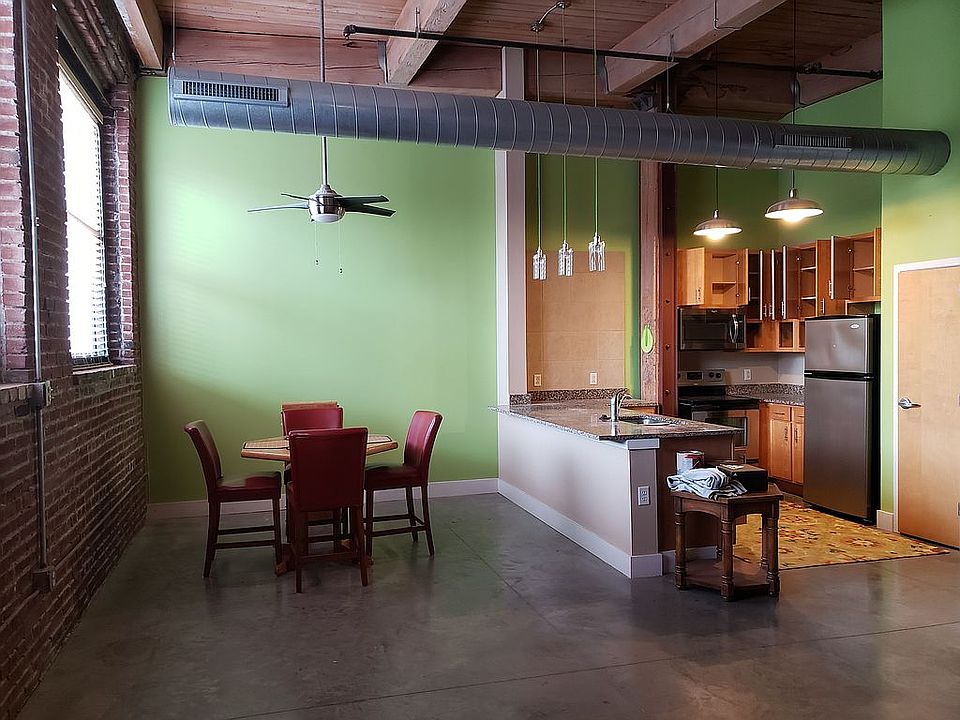 Kitchen/dining